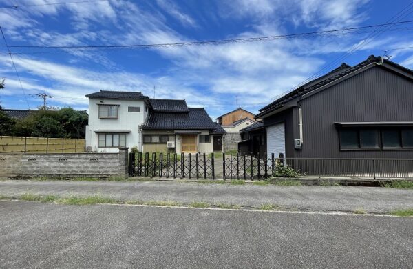 高岡市中川上町13-7