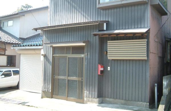 高岡市伏木古府1丁目11-2